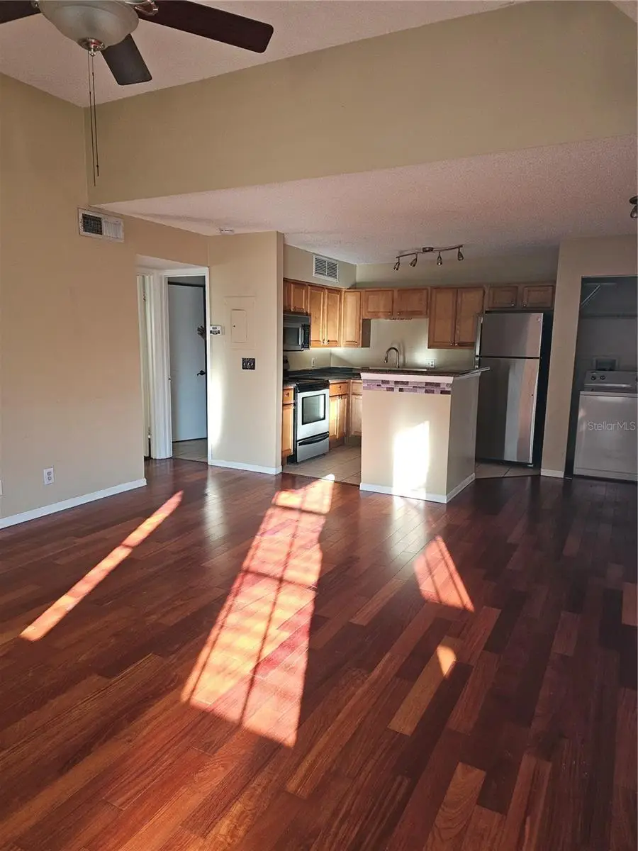 415 Lakepointe Drive #204, Altamonte Springs, FL 32701 - #2