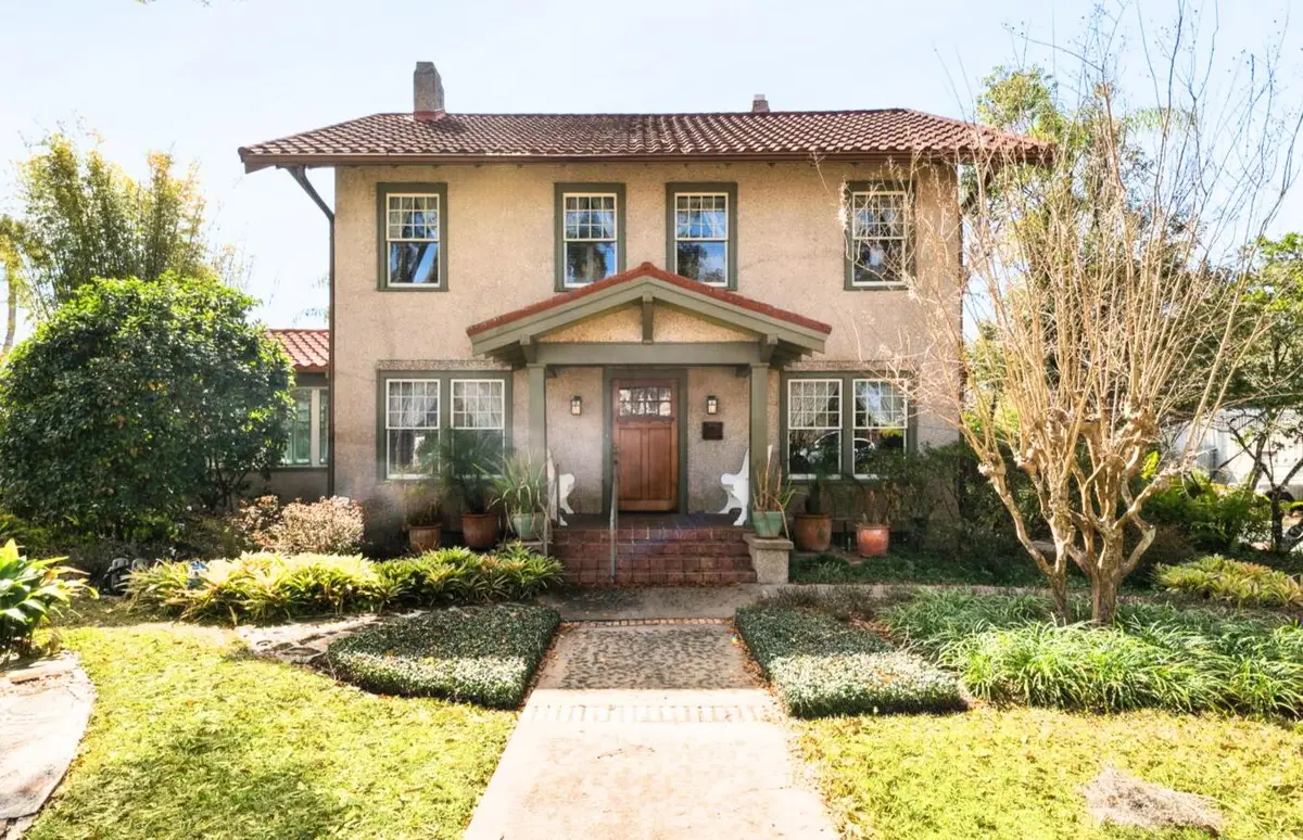 216 W Michigan Avenue, Deland, FL 32720 - #1