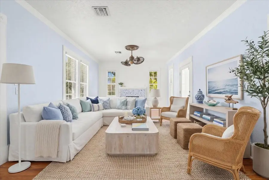 57 S Trowell Avenue, Umatilla, FL 32784 - #3