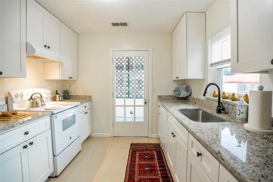 121 Leon Avenue, Deland, FL 32720 - #3