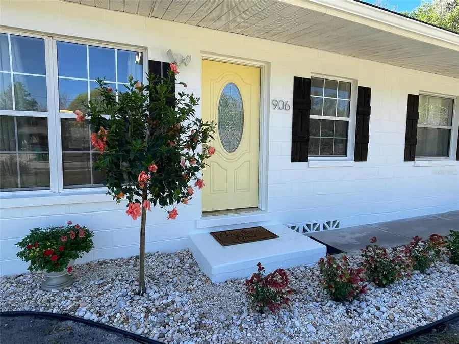 906 E Michigan Avenue, Deland, FL 32724 - #3