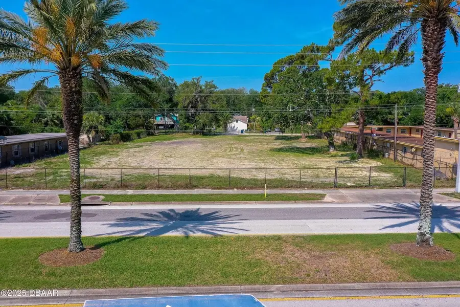 670 S Yonge Street, Ormond Beach, FL 32174 - #2