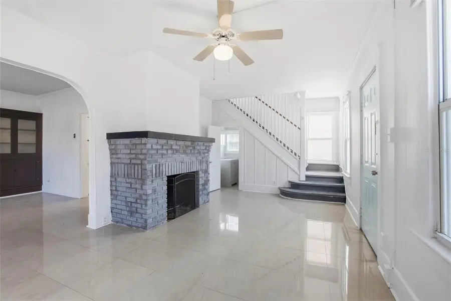 216 Earl Street, Daytona Beach, FL 32118 - #2