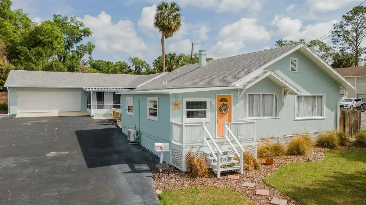 321 W Pennsylvania Avenue, Deland, FL 32720 - #1