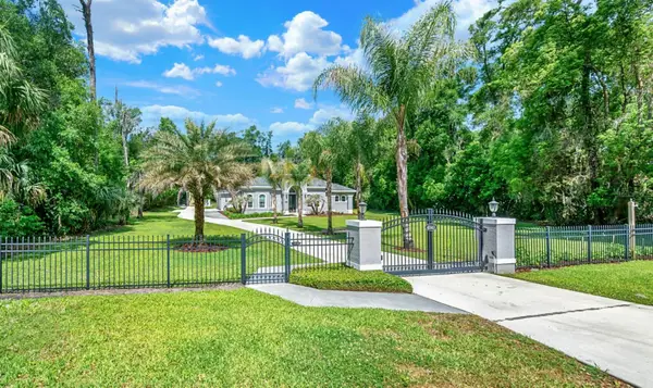 4040 Grand Avenue, DELAND, FL 32720