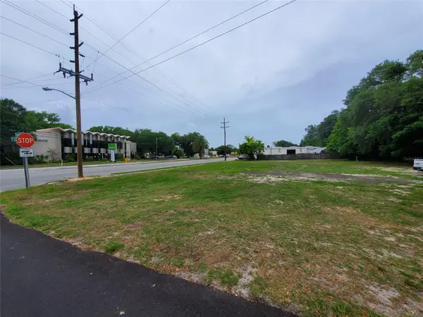903 N Dixie Freeway, NEW SMYRNA BEACH, FL 32168