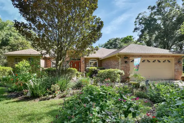 1546 E Silver Hammock, DELAND, FL 32720