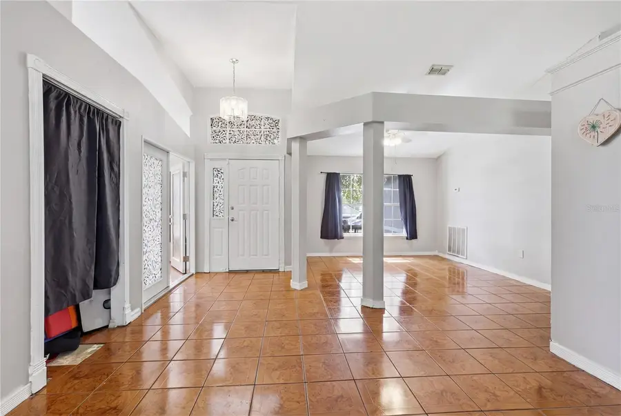 725 W 9th Street, Deltona, FL 32725 - #3
