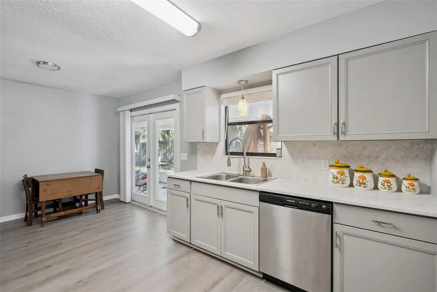 24623 N George Street, Astor, FL 32102 - #3