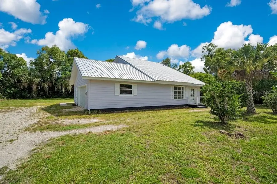 110 W Washington Avenue, Deland, FL 32720 - #2