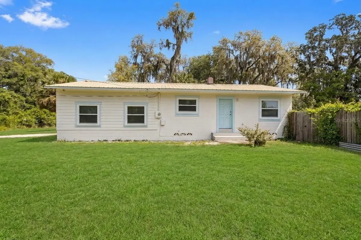 1429 E Howry Avenue, Deland, FL 32724 - #1