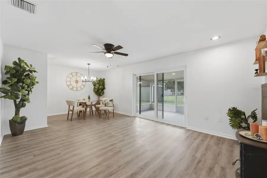 525 E Roberts Street, Orange City, FL 32763 - #3