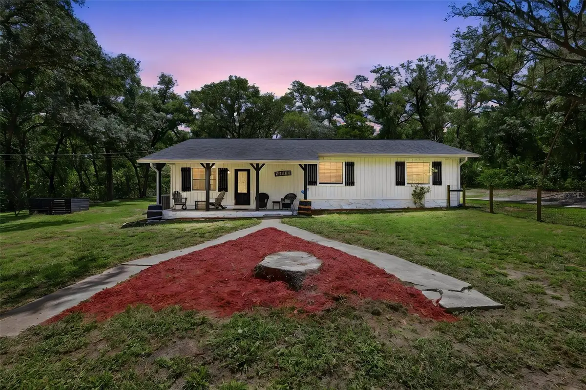 1095 S Ridgewood Avenue, Deland, FL 32720 - #1