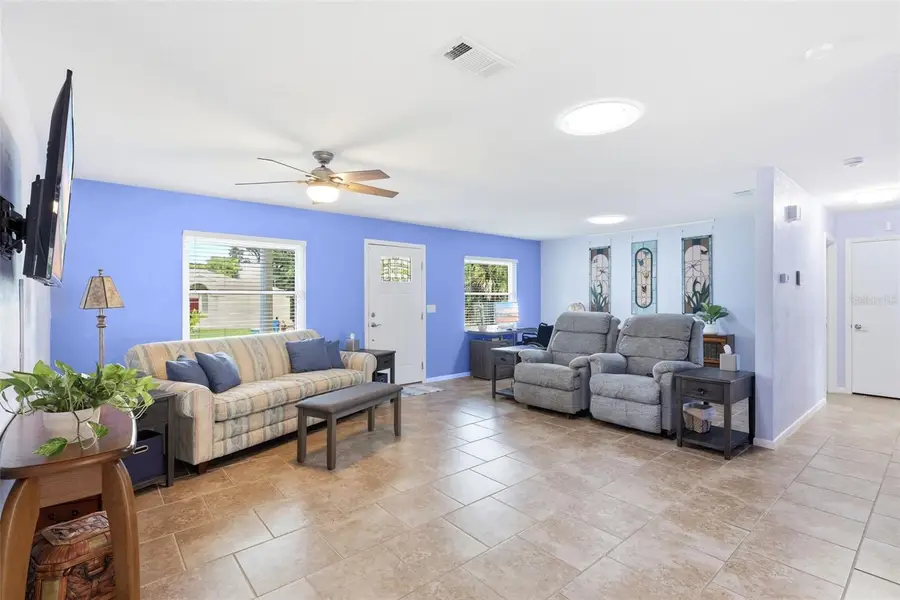 411 S Brooks Avenue, Deland, FL 32720 - #2