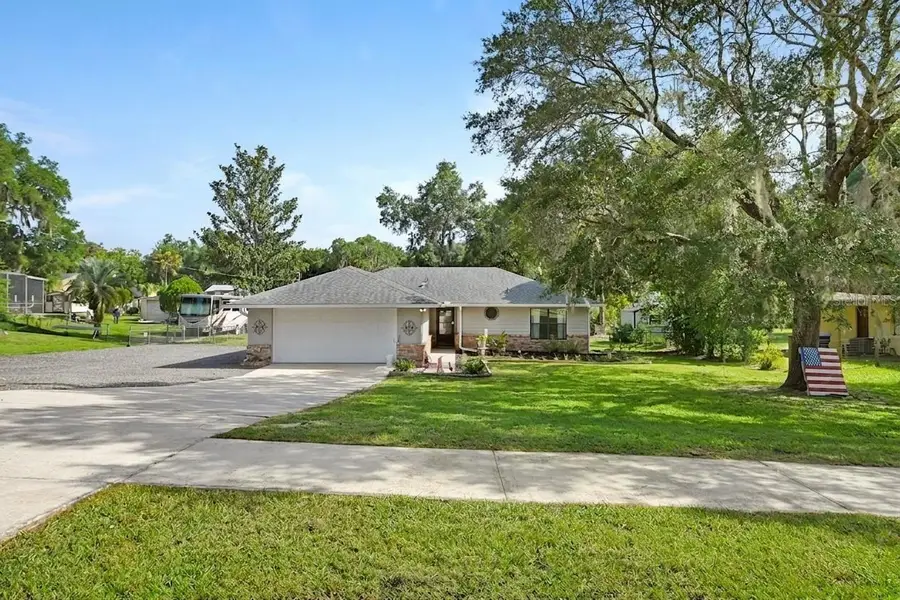 235 W Retta Street, De Leon Springs, FL 32130 - #2