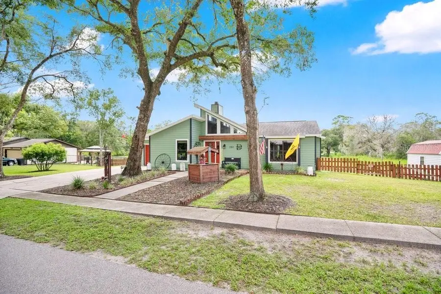 390 N High Street, Lake Helen, FL 32744 - #2