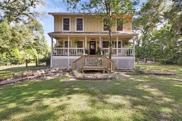 1379 Taylor Road W, DELAND, FL 32720