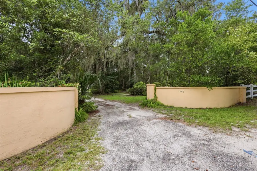 1320 W Taylor Road, Deland, FL 32720 - #2