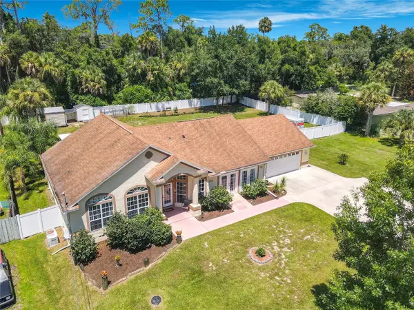 390 Magnolia Place, DEBARY, FL 32713