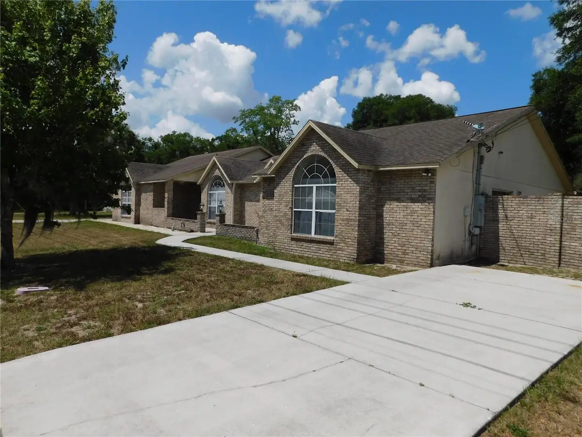 1095 E Wisconsin Avenue, Deland, FL 32724 - #1