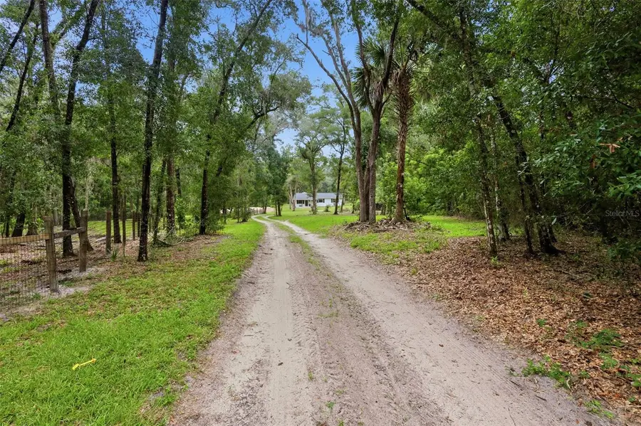1095 S Ridgewood Avenue, Deland, FL 32720 - #3