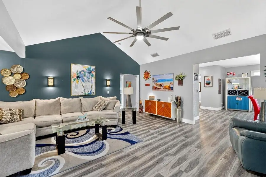 928 N Oleander Avenue, Daytona Beach, FL 32118 - #3