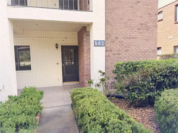 562 Belltower Avenue #220, DELTONA, FL 32725