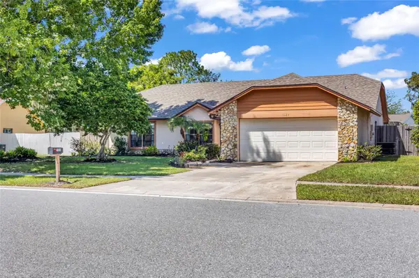 1024 Dinero Drive, WINTER SPRINGS, FL 32708