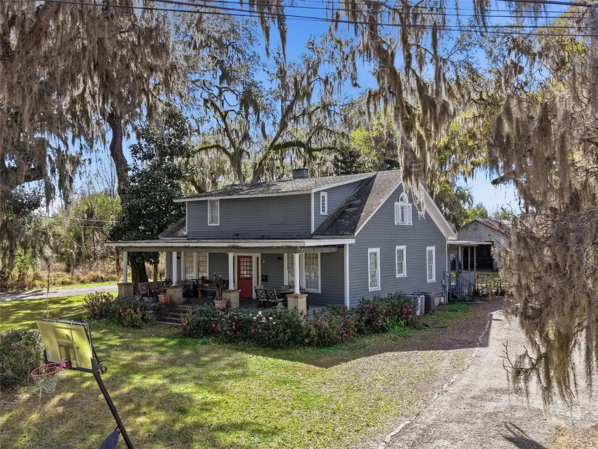 420 Pine Street, Crescent City, FL 32112 - #1