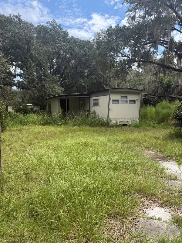 204 Johntry Road, HAWTHORNE, FL 32640
