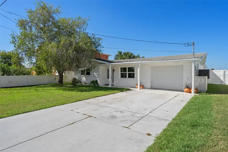 13611 Evelane Drive, Hudson, FL 34667 - Image #2