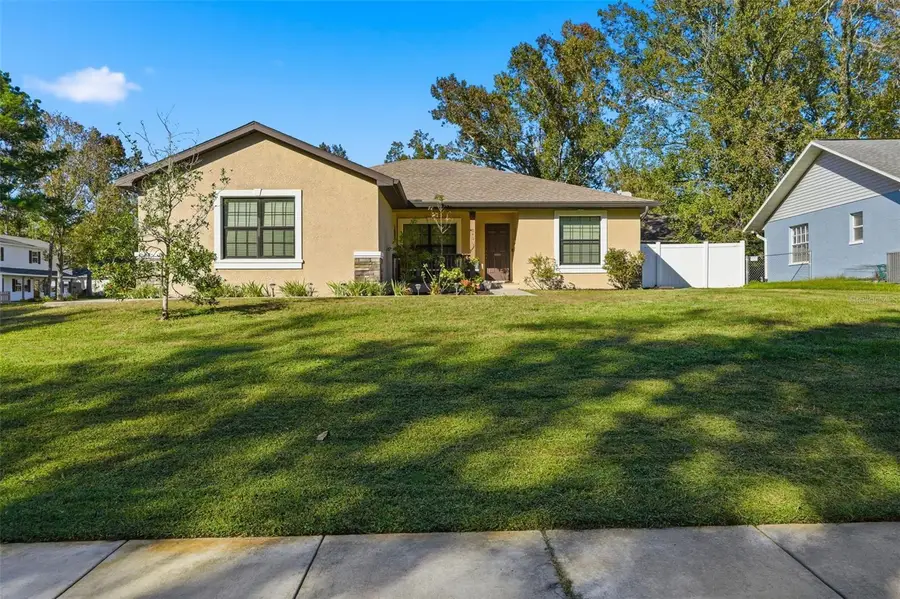 840 Laurelridge Court, Brooksville, FL 34601 - Image #2