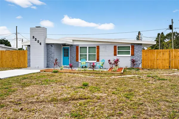 9254 86th Street, SEMINOLE, FL 33777