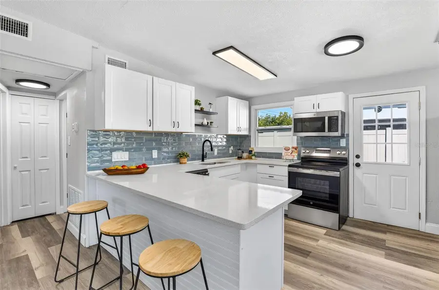 9254 86th Street, Seminole, FL 33777 - Image #3