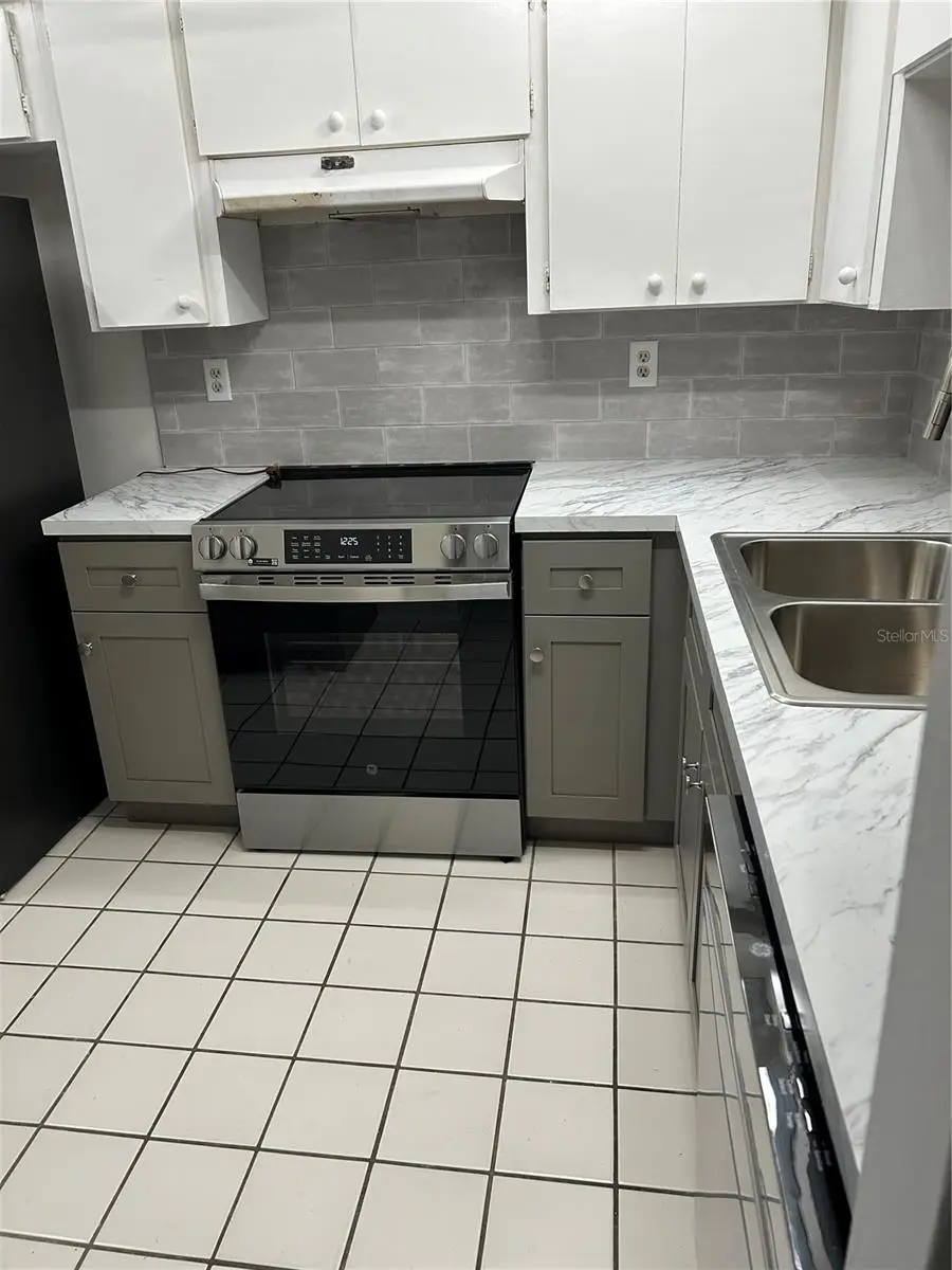 4422 Sunstate Drive, New Port Richey, FL 34652 - Image #1