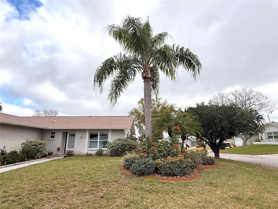 8014 Casuarina Drive, Port Richey, FL 34668 - Image #2