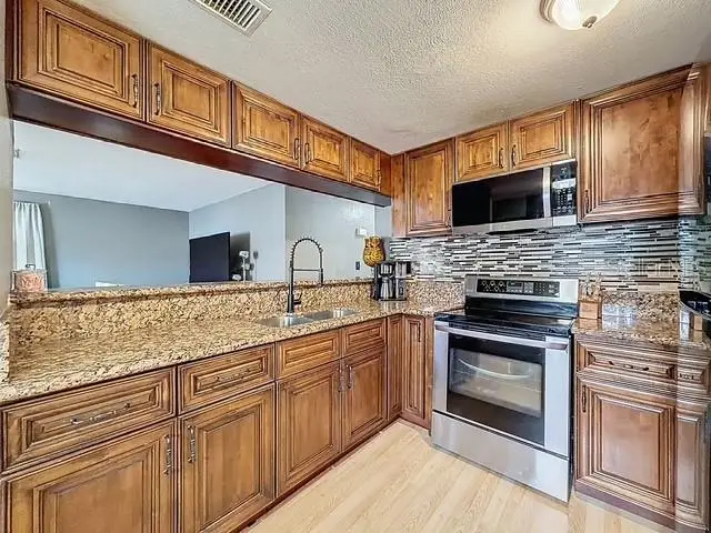 6606 W Chelsea Street, Tampa, FL 33634 - #2