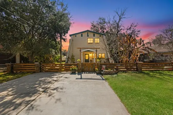 6271 Colony Circle, WEEKI WACHEE, FL 34607