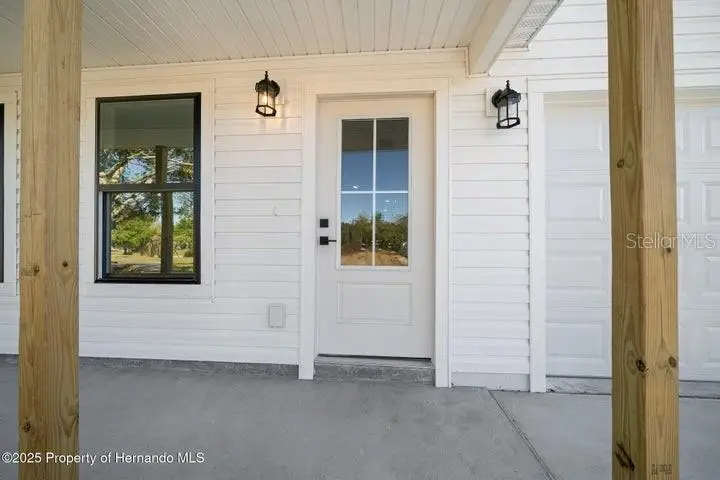 8960 Long Lake Avenue, Weeki Wachee, FL 34613 - #2