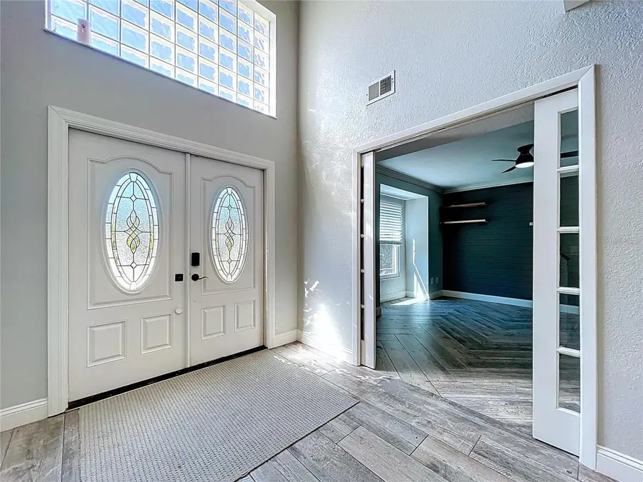 10655 Lakeview Drive, New Port Richey, FL 34654 - #3