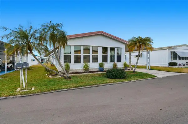 2101 Maui Drive, HOLIDAY, FL 34691