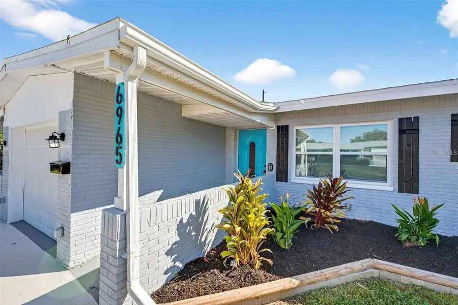 6965 21st Street N, Saint Petersburg, FL 33702 - #2