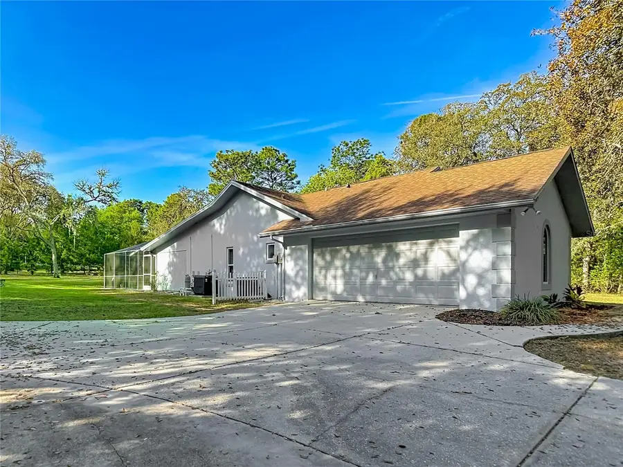 884 W Massachusetts Street, Hernando, FL 34442 - #2