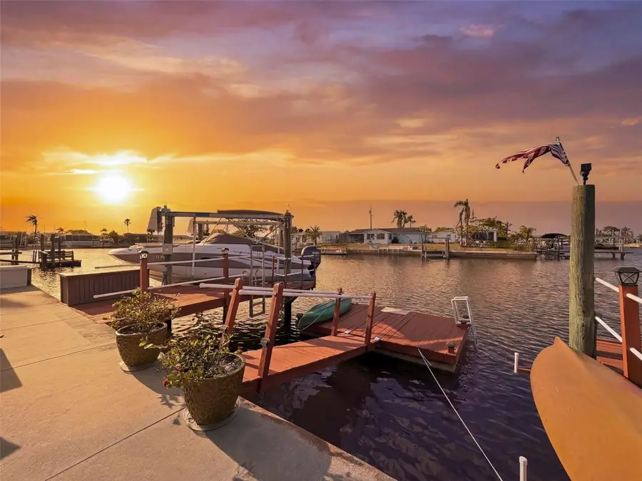 6521 Leeside Isle, Hudson, FL 34667 - #2