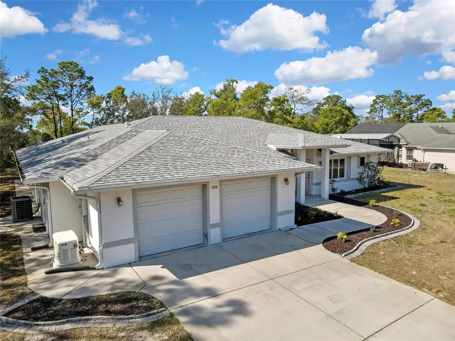 7250 Madrid Road, Weeki Wachee, FL 34613 - #2