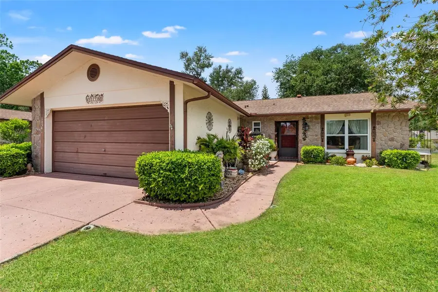 10541 Green Meadow Lane, Port Richey, FL 34668 - #2