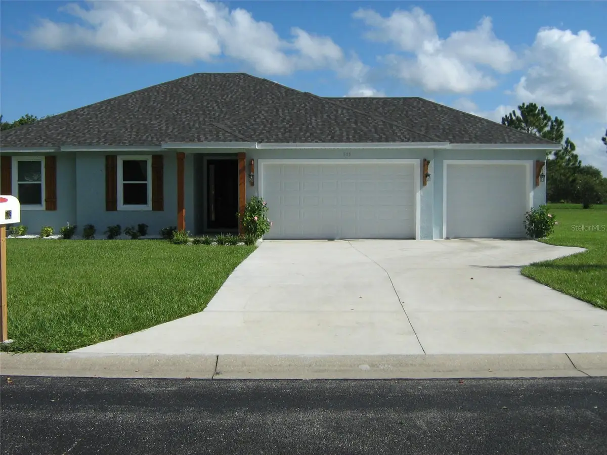 535 Dowling Circle, Lady Lake, FL 32159 - #1