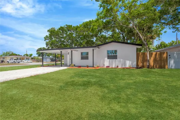 5052 Jasmine Circle, ST PETERSBURG, FL 33714