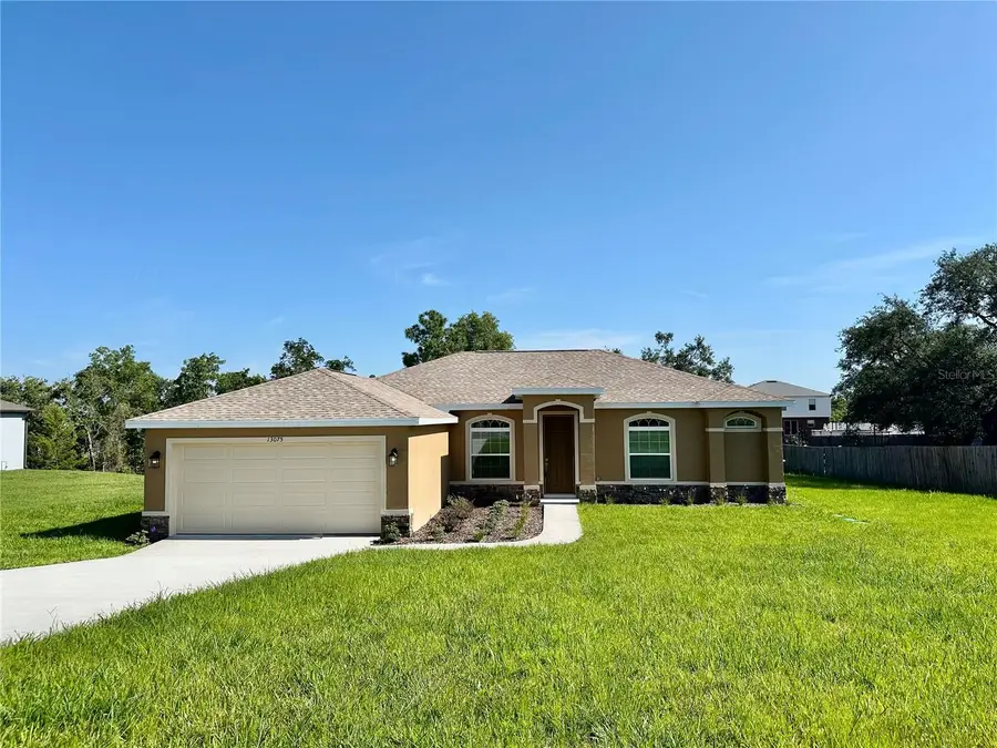 13075 House Finch Road, Weeki Wachee, FL 34614 - #2
