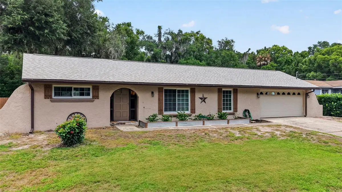 1915 Spring Lake Road, Fruitland Park, FL 34731 - #1